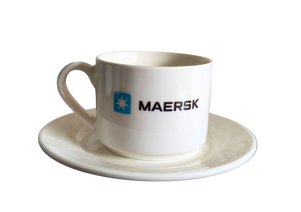 Taza de café con plato